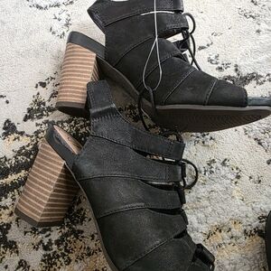 Clarks Black Ankle Booties with Tan Heel